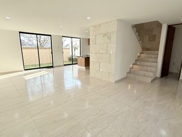 CASA SEMINUEVA EN VENTA EN PARQUE VERACRUZ LOMAS DE ANGELÓPOLIS PUEBLA CHOLULA