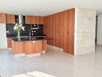 CASA SEMINUEVA EN VENTA EN PARQUE VERACRUZ LOMAS DE ANGELÓPOLIS PUEBLA CHOLULA