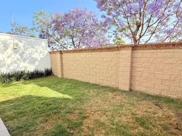 CASA SEMINUEVA EN VENTA EN PARQUE VERACRUZ LOMAS DE ANGELÓPOLIS PUEBLA CHOLULA
