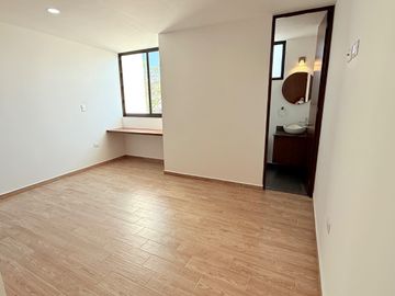 CASA SEMINUEVA EN VENTA EN PARQUE VERACRUZ LOMAS DE ANGELÓPOLIS PUEBLA CHOLULA