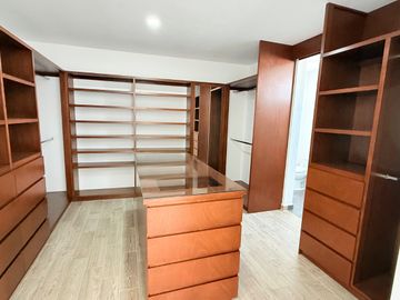 CASA SEMINUEVA EN VENTA EN PARQUE VERACRUZ LOMAS DE ANGELÓPOLIS PUEBLA CHOLULA