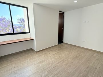 CASA SEMINUEVA EN VENTA EN PARQUE VERACRUZ LOMAS DE ANGELÓPOLIS PUEBLA CHOLULA