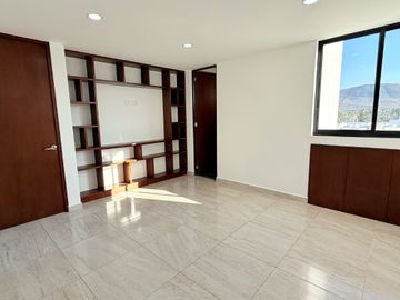 CASA SEMINUEVA EN VENTA EN PARQUE VERACRUZ LOMAS DE ANGELÓPOLIS PUEBLA CHOLULA