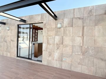 CASA SEMINUEVA EN VENTA EN PARQUE VERACRUZ LOMAS DE ANGELÓPOLIS PUEBLA CHOLULA