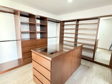 CASA SEMINUEVA EN VENTA EN PARQUE VERACRUZ LOMAS DE ANGELÓPOLIS PUEBLA CHOLULA