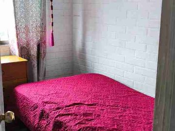 SE VENDE CASA: Casa de 2 pisos, 4 Poniente esquina Nueva San Martin, Villa Pehuen XI, Comuna de Maipú.