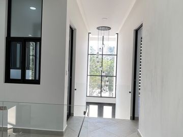 EN VENTA EXCLUSIVA RESIDENCIA CON ALBERCA PRIVADA EN PLAYA DEL CARMEN A 7 MINUTOS DE LA HERMOSA PLAYA XPU-HA