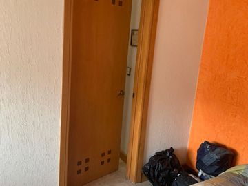 RINCON DE LAS LOMAS II, CASA ESTILO MEXICANA CON ALBERCA EN ESQUINA Y FRENTE A PARQUE