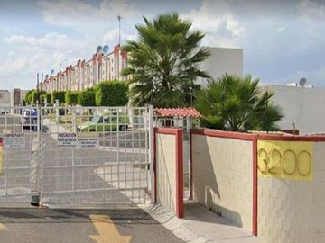 REMATO CASA EN PASEOS DEL PEDREGAL QUERETARO