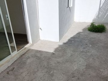 Se vende la torre de Departamentos, son 4 en total y cada uno con 2 recamaras. Se encuentra a 5 calles del Club Campestre.