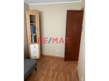 Alquiler Departamento Amoblado Y Equipado En 2Do Piso Vista A Parque
