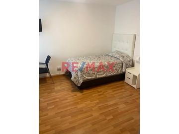Alquiler Departamento Amoblado Y Equipado En 2Do Piso Vista A Parque