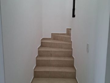 Linda Casa muy bien ubicada, Fraccionamiento Cafetales