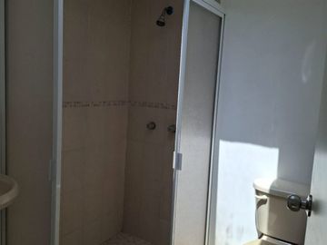 Linda Casa muy bien ubicada, Fraccionamiento Cafetales