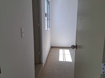 Linda Casa muy bien ubicada, Fraccionamiento Cafetales