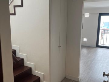 VENDO LINDO DUPLEX DE ESTRENO 1DORM CON JARDIN Y TERRAZA MAS AREA SOCIAL TERRAZA, PISICINAA, BBQ Y BAR EN MIRAFLORESS