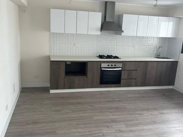 VENDO LINDO DUPLEX DE ESTRENO 1DORM CON JARDIN Y TERRAZA MAS AREA SOCIAL TERRAZA, PISICINAA, BBQ Y BAR EN MIRAFLORESS