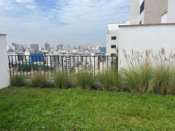 VENDO LINDO DUPLEX DE ESTRENO 1DORM CON JARDIN Y TERRAZA MAS AREA SOCIAL TERRAZA, PISICINAA, BBQ Y BAR EN MIRAFLORESS
