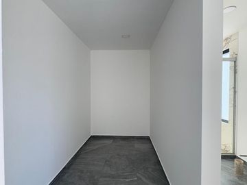 Casa en Venta en Villa Airosa – Ubicación Privilegiada y Diseño Moderno