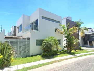 Casa en Venta La Rioja Los Gavilanes Tlajomulco Guadalajara