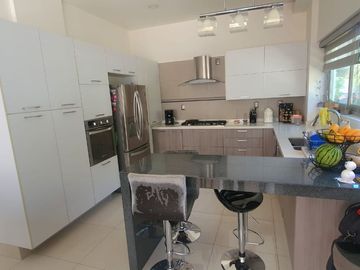 Casa en Venta La Rioja Los Gavilanes Tlajomulco Guadalajara