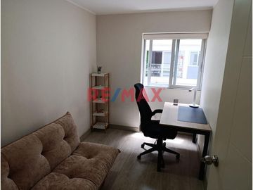 Dpto Amoblado!!!! Vive En La Zona Mas Tranquila Y Residencial De Miraflores, A Pocas Cuadras De La Av. Ejercito Y Av. Santa Cruz. A Solo 2 Cuadras Del
