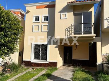 CASA EN VENTA EN VERONA RESIDENCIAL (SANTA FE)