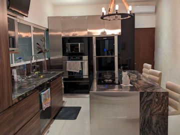 Venta de Casa en Colonia Amorada en Carretera Nacional