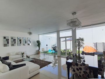 Venta de Casa en Colonia Amorada en Carretera Nacional