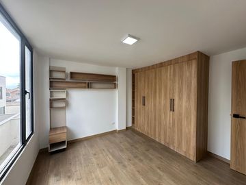 Casa de venta en Quito, sector de Llano Grande