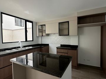 Casa de venta en Quito, sector de Llano Grande