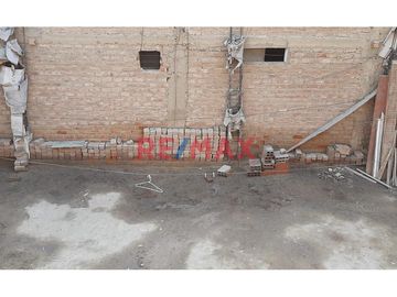 Venta De Amplia Casa En El Callao – Super Oportunidad Precio Por Metro Cuadrado De Locura