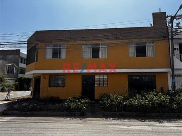 Venta De Amplia Casa En El Callao – Super Oportunidad Precio Por Metro Cuadrado De Locura