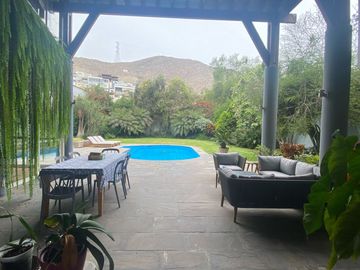 Venta de hermosa casa frente al Club el Golf Los Inkas