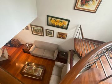 Venta de hermosa casa frente al Club el Golf Los Inkas