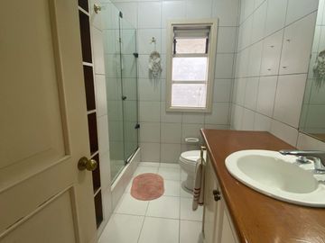 Venta de hermosa casa frente al Club el Golf Los Inkas