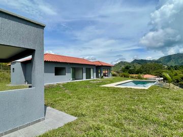 Extraordinaria casa campestre Combia - Pereira, Colombia