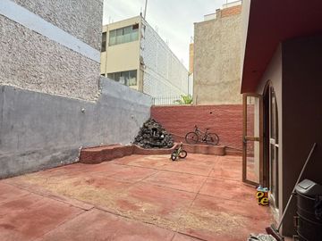 OCASION!! VENDO CASA EN SAN MIGUEL PARA REMODELAR O PROYECTO