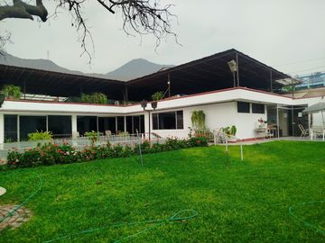 VENTA DE CASAS CON PISCINA EN COMUN EN CONDOMINIO, URB. SANTA MARIA, CHOSICA