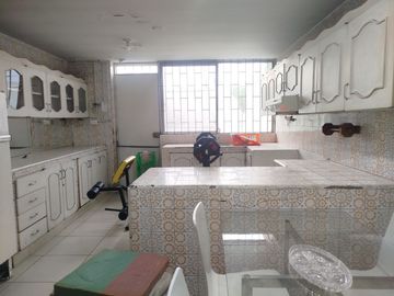VENTA DE CASAS CON PISCINA EN COMUN EN CONDOMINIO, URB. SANTA MARIA, CHOSICA