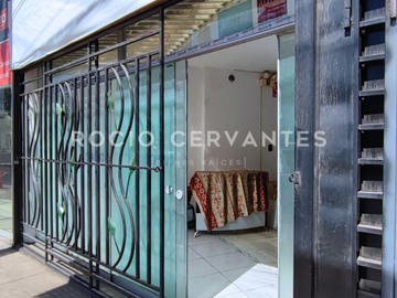 ¡VENDO LOCAL COMERCIAL en Av. Ejercito! Precio en dólares negociable