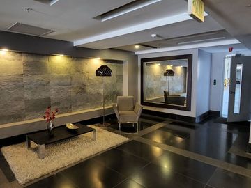¡Oportunidad Vendo Suite en Edificio Quo Luxury Apartments, frente Mall del Sol!