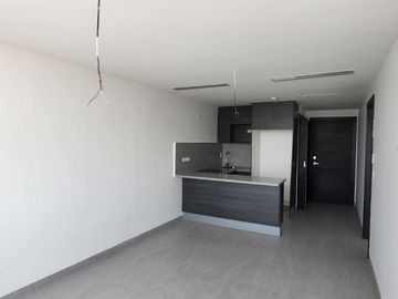 ¡Oportunidad Vendo Suite en Edificio Quo Luxury Apartments, frente Mall del Sol!