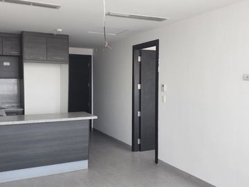 ¡Oportunidad Vendo Suite en Edificio Quo Luxury Apartments, frente Mall del Sol!
