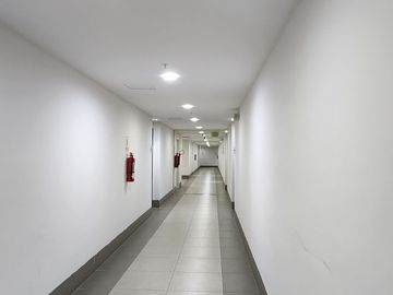 ¡Oportunidad Vendo Suite en Edificio Quo Luxury Apartments, frente Mall del Sol!