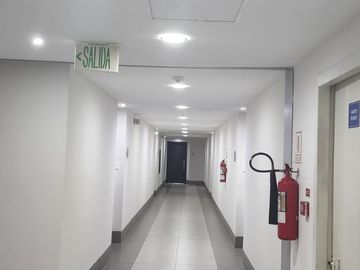 ¡Oportunidad Vendo Suite en Edificio Quo Luxury Apartments, frente Mall del Sol!