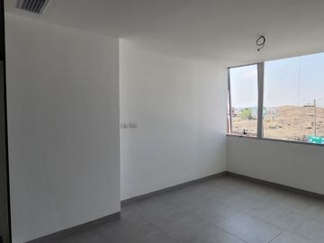 ¡Oportunidad Vendo Suite en Edificio Quo Luxury Apartments, frente Mall del Sol!