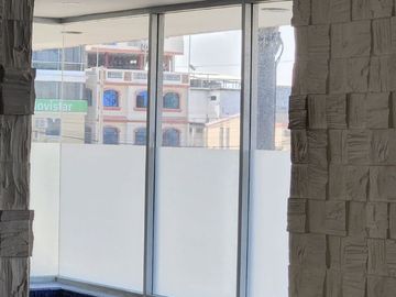 ¡Oportunidad Vendo Suite en Edificio Quo Luxury Apartments, frente Mall del Sol!