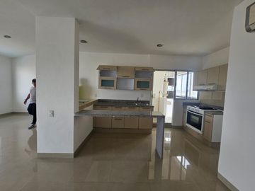 Departamento Frente a la Alberca