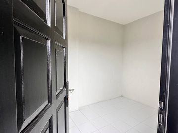 Dijual Rumah SIAP HUNI Non Cluster Strategis MURAH Dekat Tol Brigif Cinere  Kota Depok Jual [AR069]